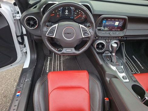 Certified 2022 Chevrolet Camaro SS image 11