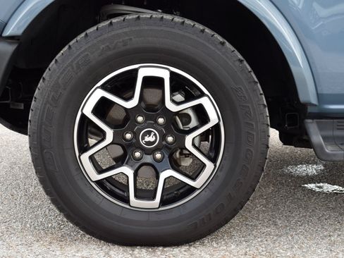 Used 2025 Ford Bronco Outer Banks AWD/4WD image 26