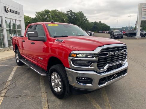 Used 2026 RAM 2500 Big Horn AWD/4WD image 7