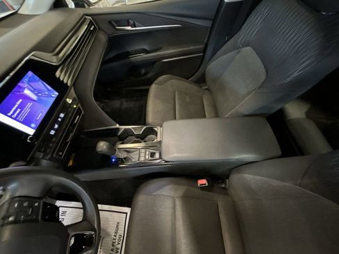 Used 2025 Toyota Camry LE FWD image 20