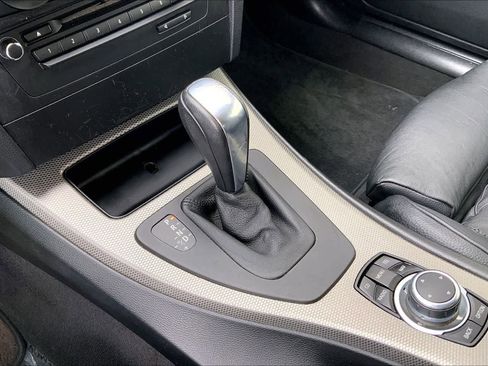 Used 2011 BMW 335i Coupe image 16