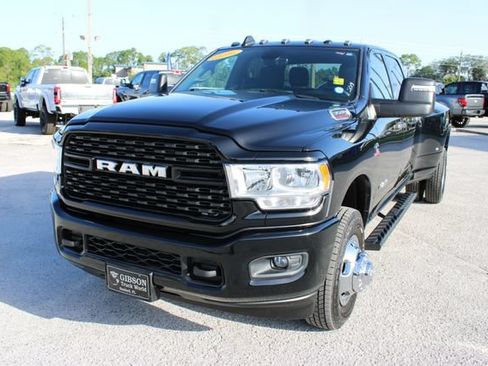Used 2024 RAM 3500 Big Horn AWD/4WD image 3