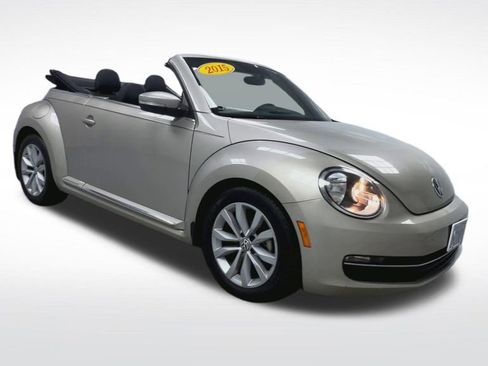Used 2015 Volkswagen Beetle TDI FWD image 13