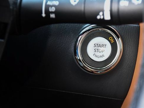 Used 2024 INFINITI QX80 Sensory AWD/4WD image 38