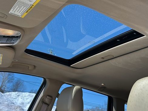 Used 2018 Jeep Grand Cherokee Limited image 13