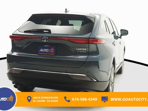 Used 2022 Toyota Venza Limited image 10