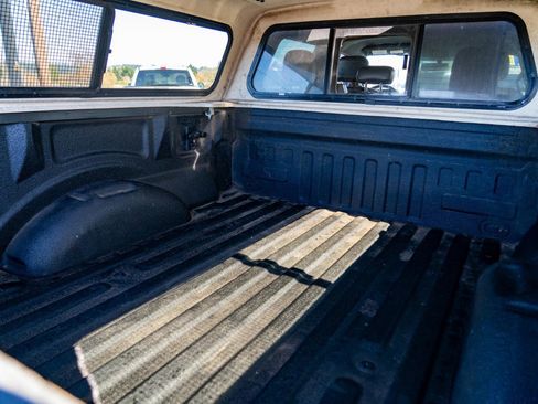 Used 2015 Ford F150 Lariat w/ Equipment Group 501A Mid image 25