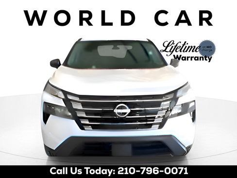 Used 2025 Nissan Rogue S FWD image 8