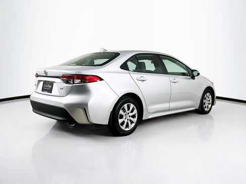 Used 2025 Toyota Corolla LE image 9