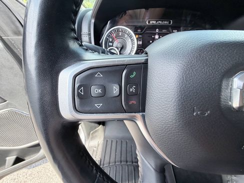 Used 2021 RAM 1500 Laramie AWD/4WD image 16