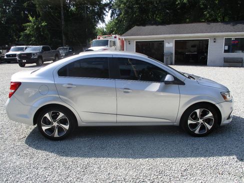 Used 2018 Chevrolet Sonic Premier FWD image 6