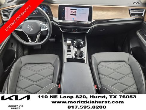 Used 2025 Volkswagen Atlas SE FWD image 5