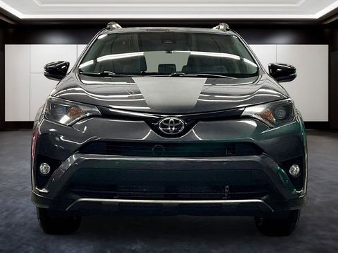 Used 2018 Toyota RAV4 Adventure AWD/4WD image 2