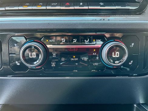 Used 2022 Chevrolet Silverado 1500 LT Trail Boss w/ Convenience Package II image 15