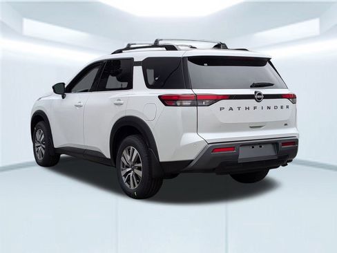 New 2026 Nissan Pathfinder SL image 4