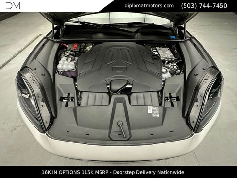 Used 2025 Porsche Cayenne E-Hybrid image 48