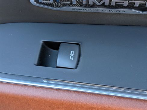 Used 2023 GMC Sierra 1500 Denali Ultimate image 36