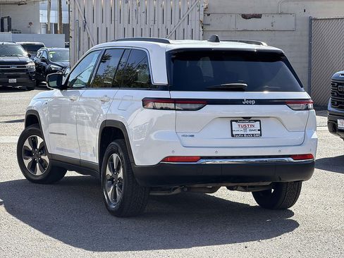 Used 2024 Jeep Grand Cherokee Limited 4xe AWD/4WD image 7