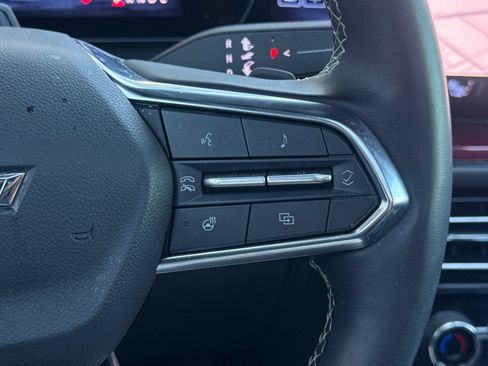 Used 2024 Chevrolet Traverse Z71 w/ Enhanced Driving Package AWD/4WD image 36