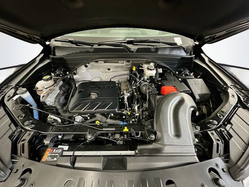 Used 2025 Chevrolet TrailBlazer LT w/ Driver Confidence Package image 34