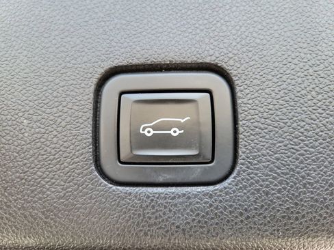 Used 2020 Cadillac XT6 Premium Luxury AWD/4WD image 9