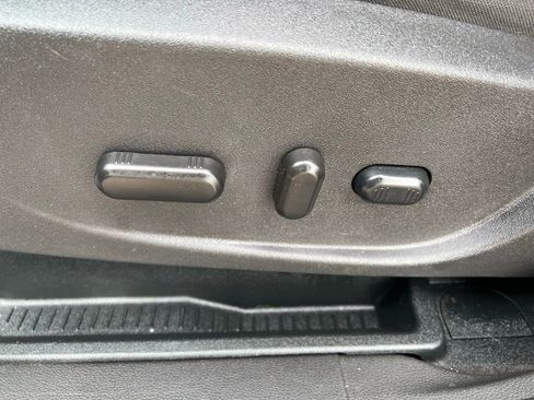 Used 2018 Ford Escape SE FWD image 28