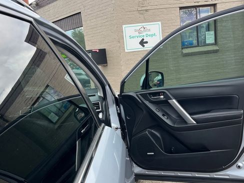 Used 2018 Subaru Forester 2.5i Limited image 11