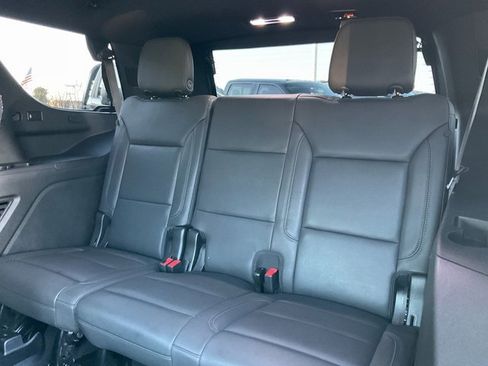 Used 2024 Chevrolet Tahoe Z71 w/ Luxury Package image 16