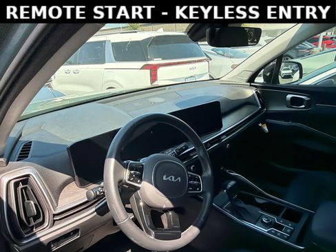 Used 2025 Kia Sorento X-Line EX AWD/4WD image 8