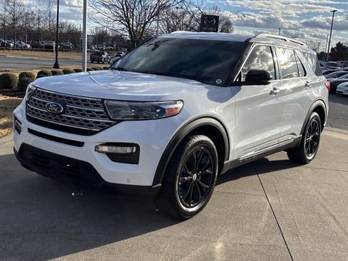 Used 2021 Ford Explorer Limited w/ Equipment Group 301A image 12