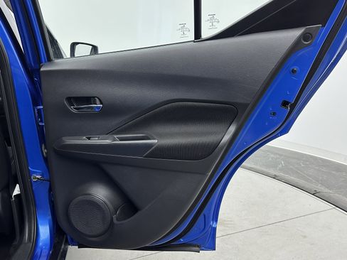 Used 2022 Nissan Kicks SV image 29