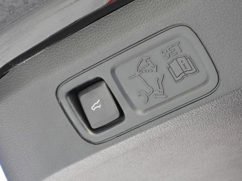 Used 2020 Lincoln Navigator Reserve w/ Equipment Group 208A Reserve image 38