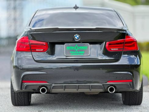 Used 2017 BMW 340i Sedan RWD image 11