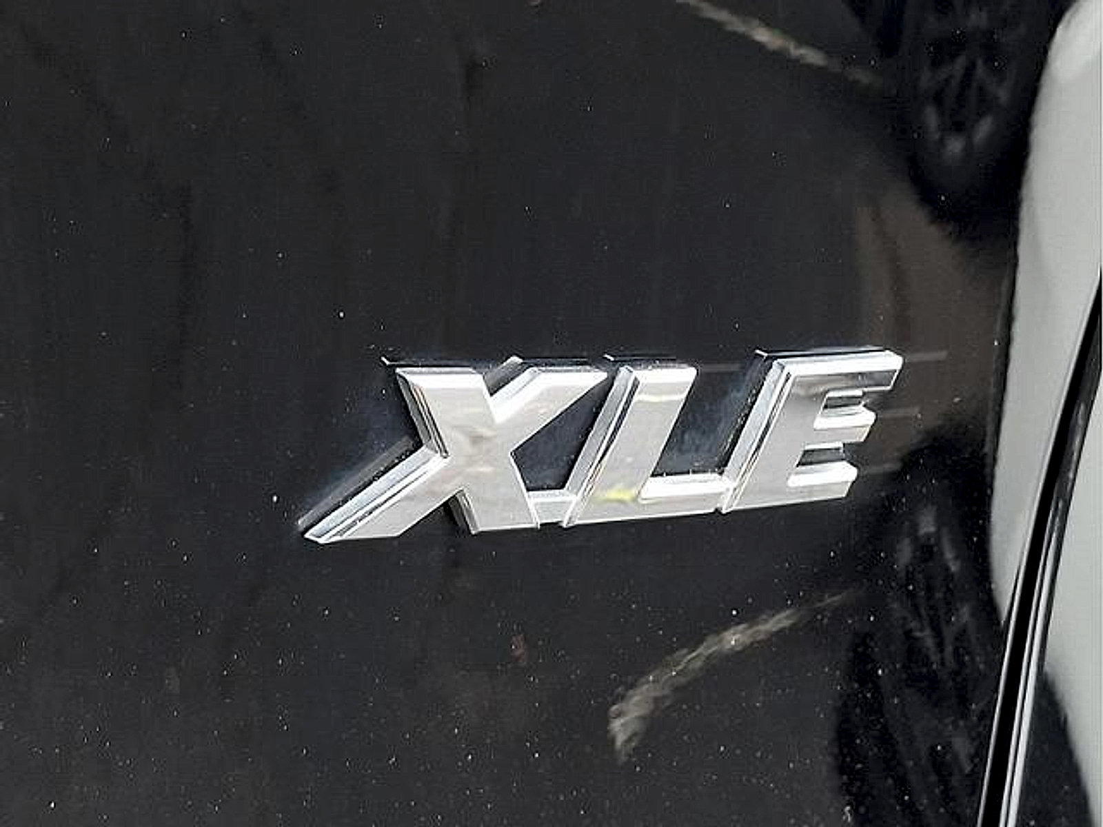 Used 2024 Toyota RAV4 XLE w/ Convenience Package FWD image 21