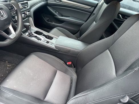 Used 2022 Honda Accord LX image 9