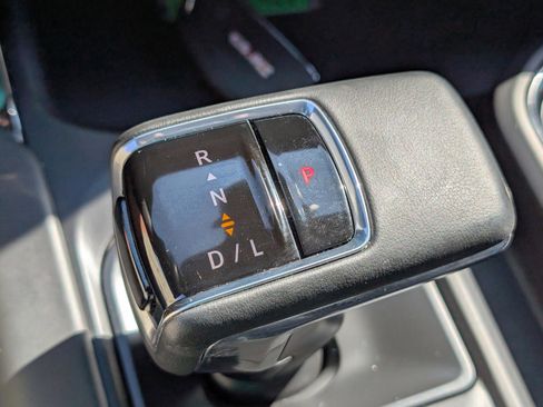 Used 2023 GMC Sierra 1500 AT4X image 30