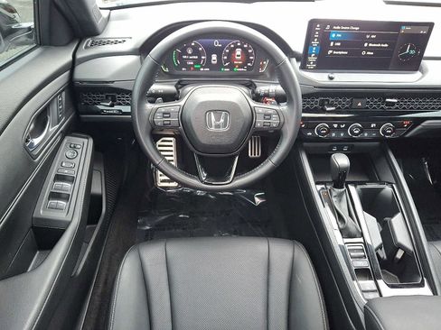 Used 2023 Honda Accord Sport image 12