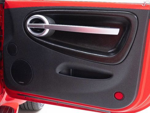 Used 2004 Chevrolet SSR w/ Preferred Equipment Group image 23