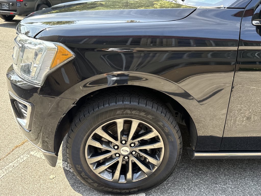 Used 2021 Ford Expedition Max Limited AWD/4WD image 9