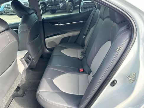 Used 2020 Toyota Camry XLE w/ Carpet Mat Package FWD image 13