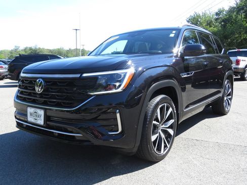 Used 2024 Volkswagen Atlas SEL Premium R-Line AWD/4WD image 1