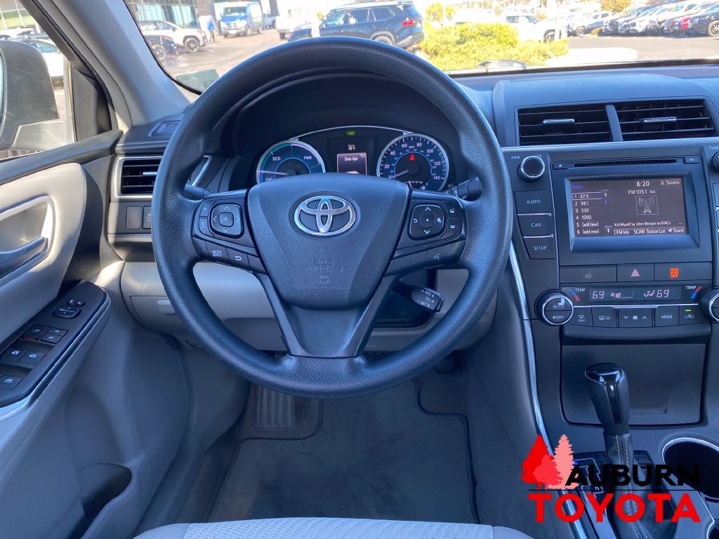 Used 2015 Toyota Camry LE FWD image 13