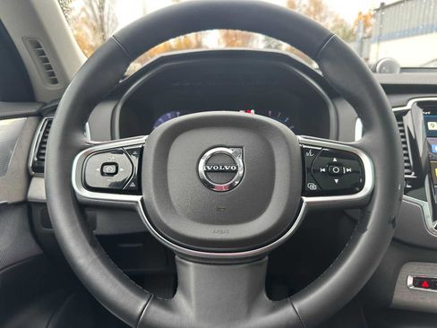 Used 2025 Volvo XC90 B6 Ultra w/ Protection Package Premier image 25
