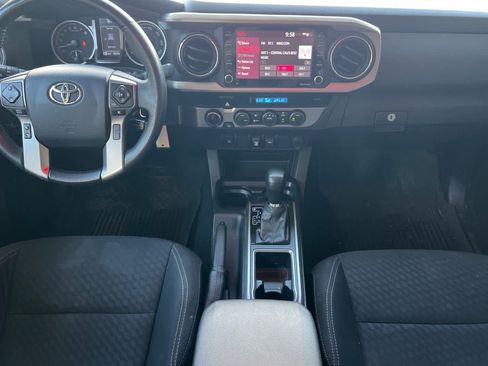 Used 2021 Toyota Tacoma SR5 w/ Trail Edition AWD/4WD image 4