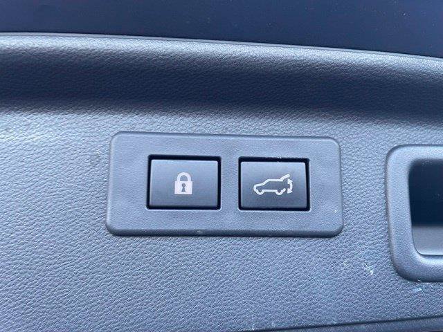 Used 2023 Subaru Forester Limited AWD/4WD image 34