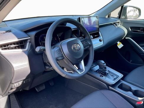 New 2026 Toyota Corolla Cross LE image 8
