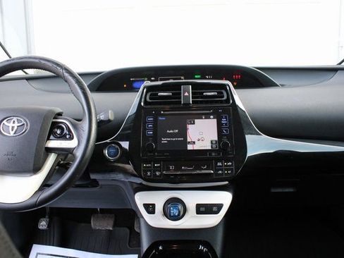 Used 2017 Toyota Prius Three image 22