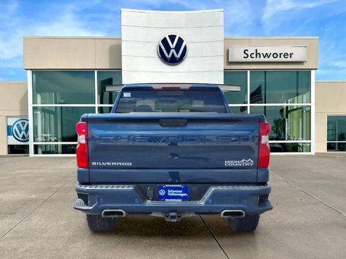 Used 2020 Chevrolet Silverado 1500 High Country w/ Z71 Off-Road Package AWD/4WD image 7