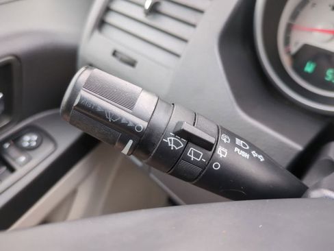 Used 2008 Dodge Grand Caravan SXT FWD image 23