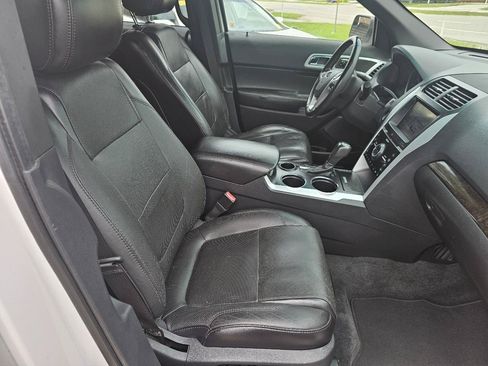 Used 2011 Ford Explorer Limited w/ 301A Rapid Spec Order Code FWD image 24